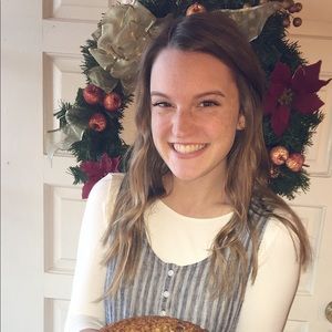 Meet your Posher, Sarah kate